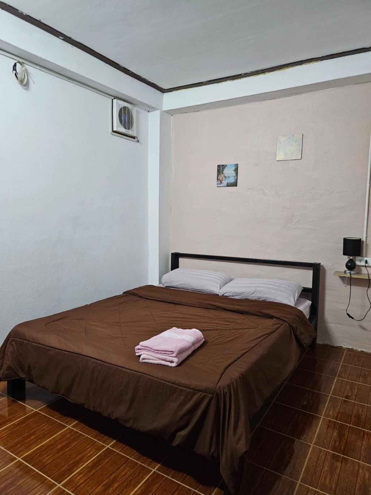 Bami Hostel Тхакхэк Экстерьер фото